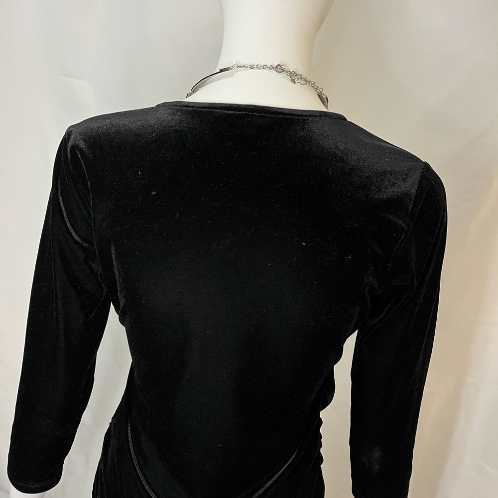 Lands’ End stretch velvet wrap top. Size XS 2-4. Luxury feel - Picture 3 of 4